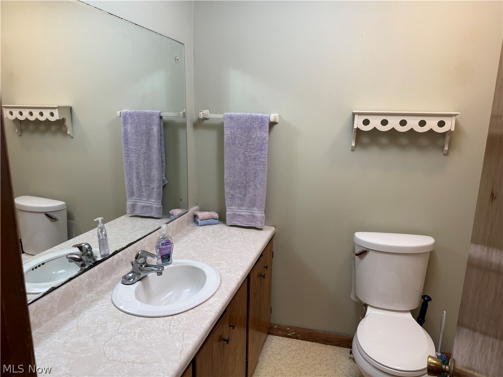 5920 Weaver Road New Franklin OH 44216