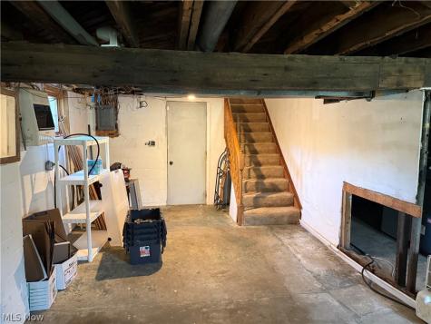 5920 Weaver Road New Franklin OH 44216