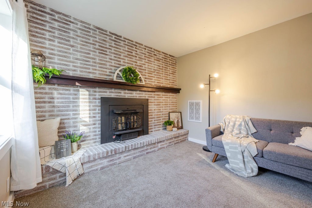 2239 Lake Road Akron OH 44312