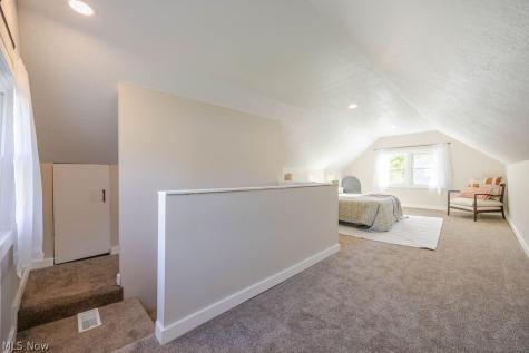 2239 Lake Road Akron OH 44312
