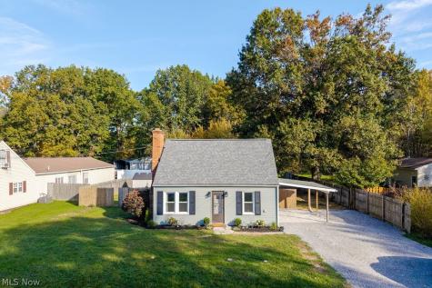 2239 Lake Road Akron OH 44312