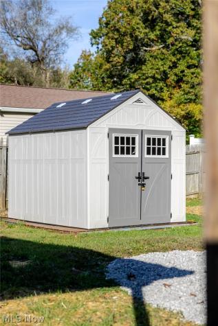 2239 Lake Road Akron OH 44312