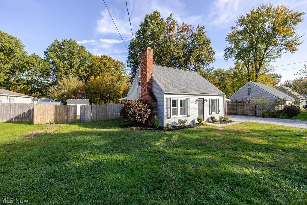 2239 Lake Road Akron OH 44312