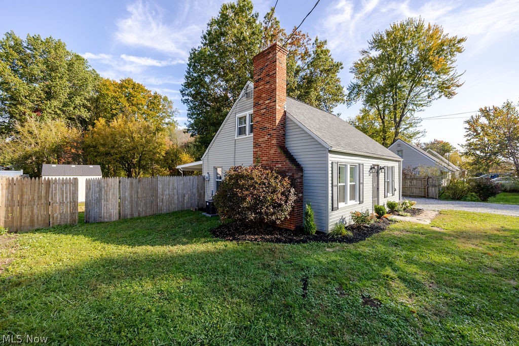 2239 Lake Road Akron OH 44312