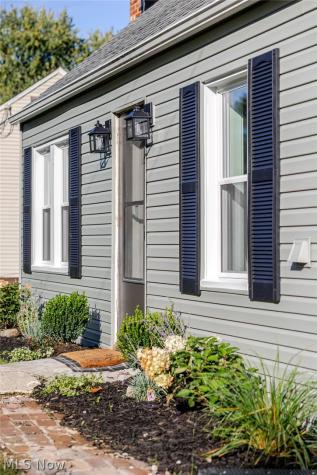 2239 Lake Road Akron OH 44312