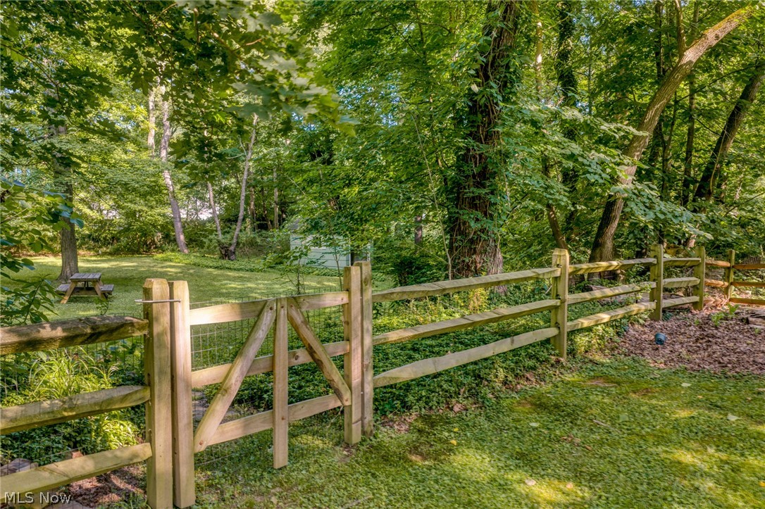 215 Miles Road Chagrin Falls OH 44022