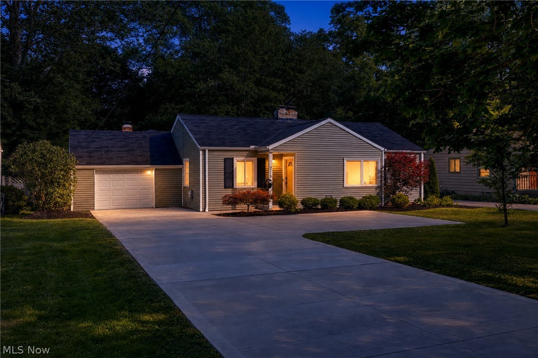 215 Miles Road Chagrin Falls OH 44022