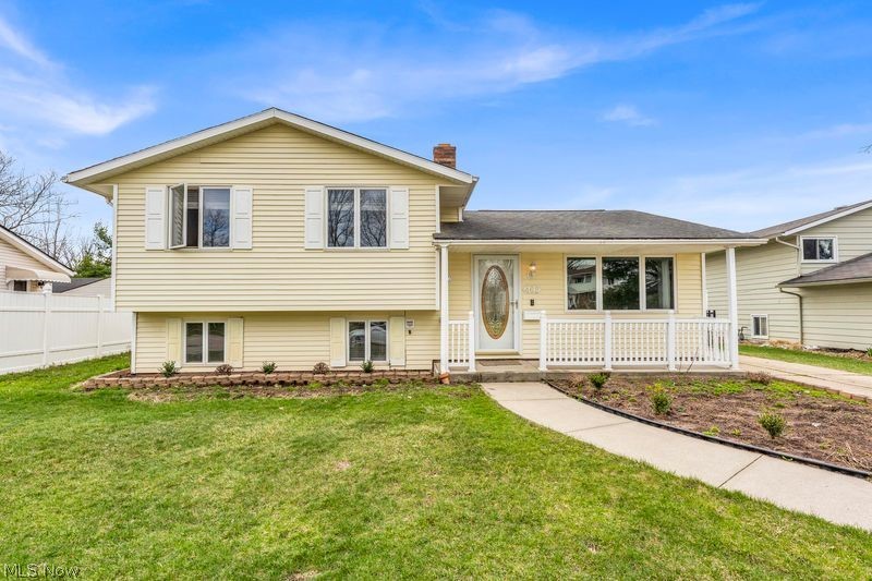 462 Waterbury Drive Eastlake OH 44095