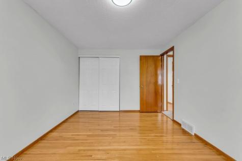 462 Waterbury Drive Eastlake OH 44095