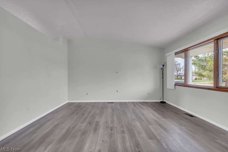 462 Waterbury Drive Eastlake OH 44095