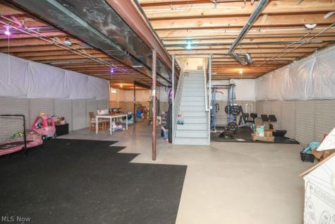1105 Woodbend Road Ravenna OH 44266