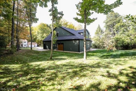 1105 Woodbend Road Ravenna OH 44266