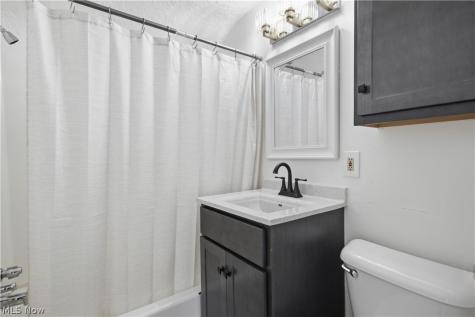 1464 E 248th Street Euclid OH 44117