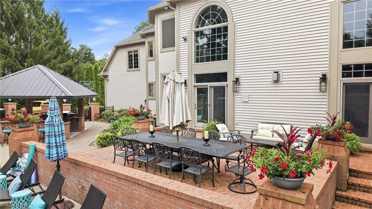 2731 Ravine Run Cortland OH 44410