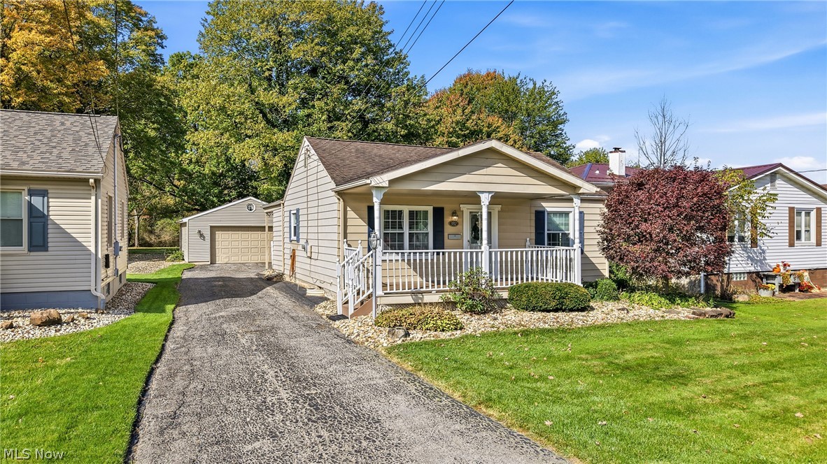 332 Caroline Avenue Hubbard OH 44425