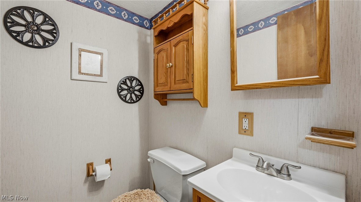 332 Caroline Avenue Hubbard OH 44425