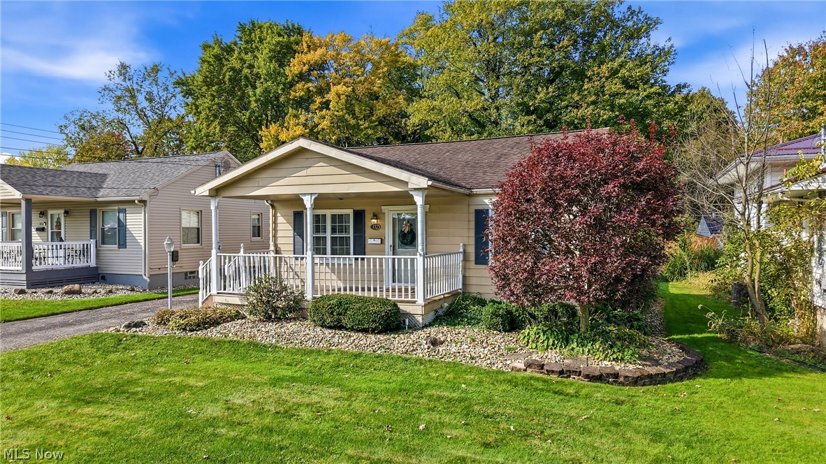 332 Caroline Avenue Hubbard OH 44425