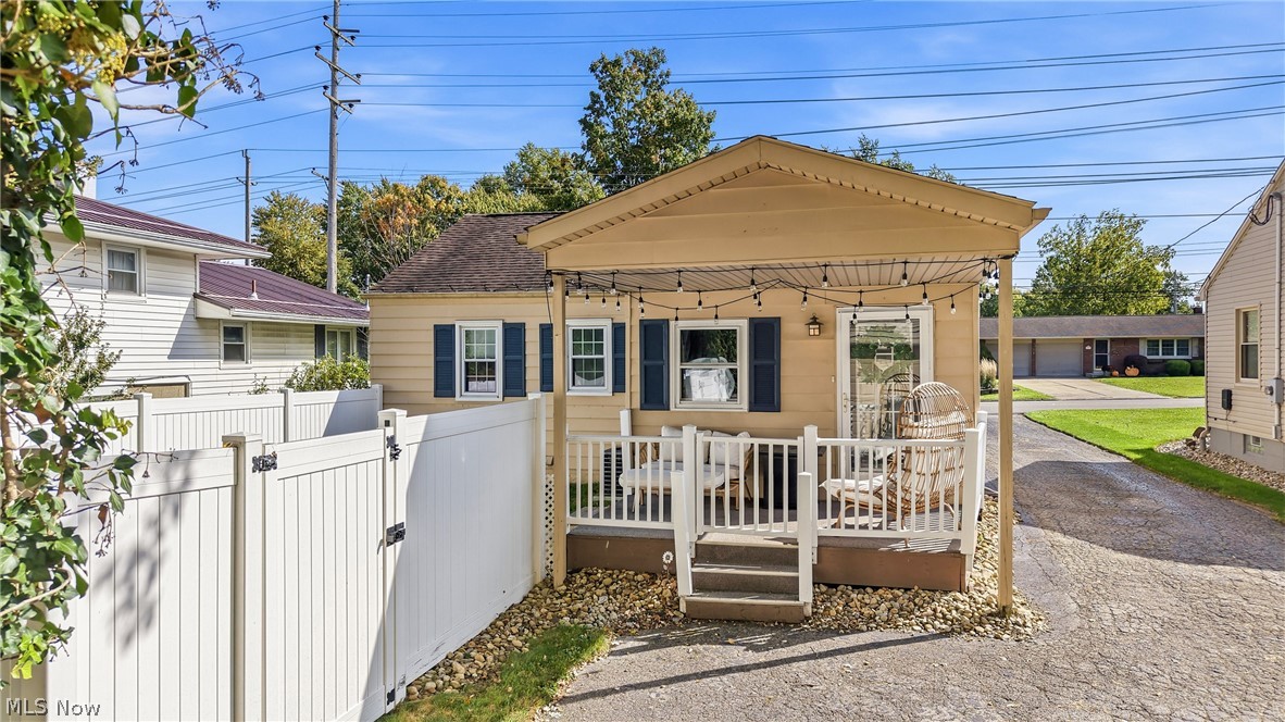 332 Caroline Avenue Hubbard OH 44425