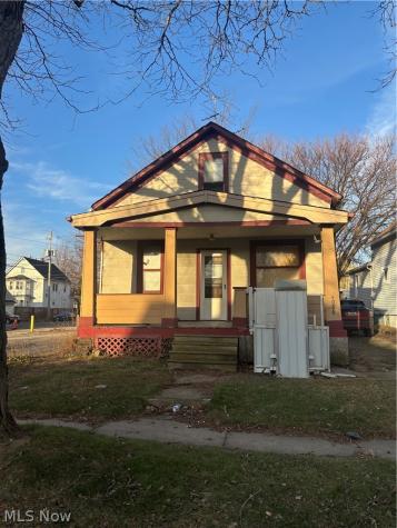 4096 E 66th Street Cleveland OH 44105