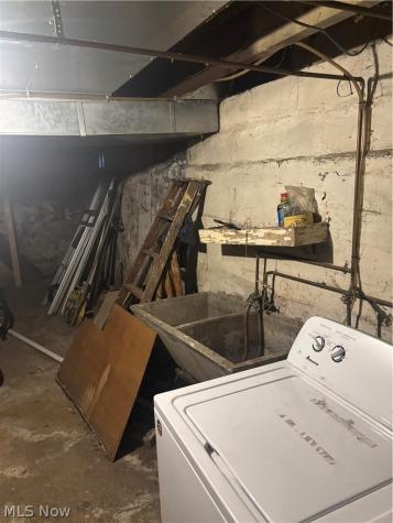 4096 E 66th Street Cleveland OH 44105