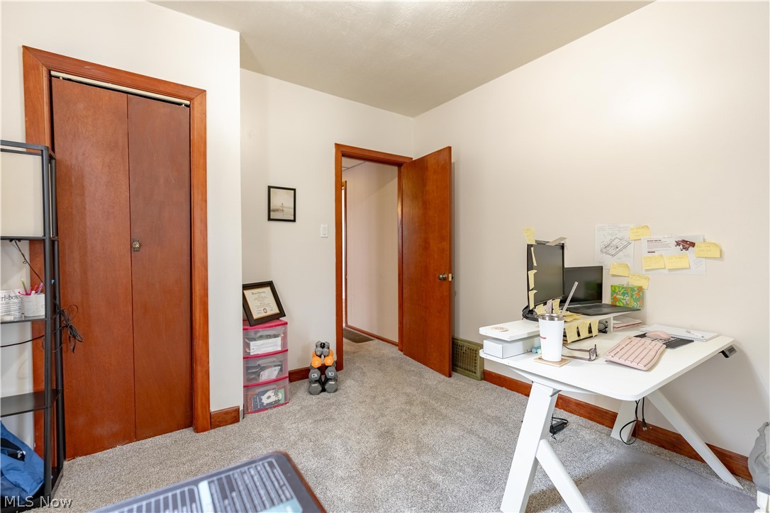 350 Lindy Lane Avenue NW North Canton OH 44720