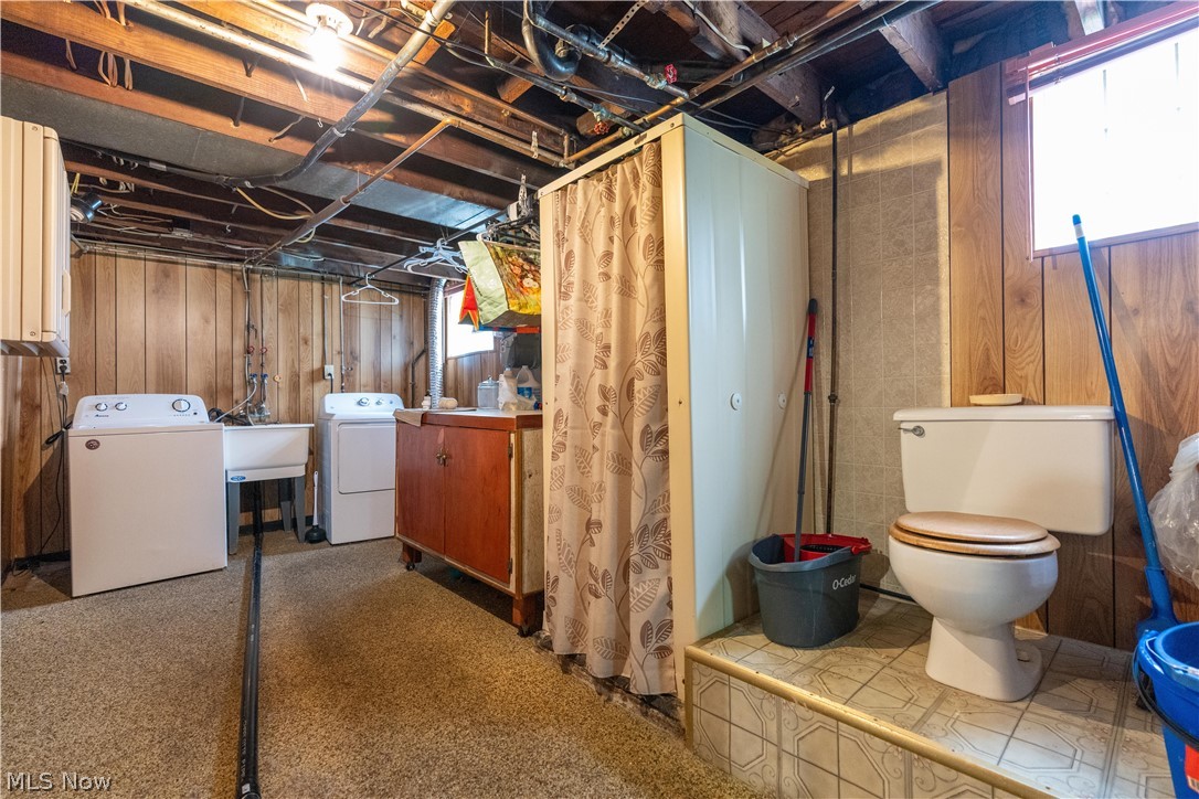 350 Lindy Lane Avenue NW North Canton OH 44720