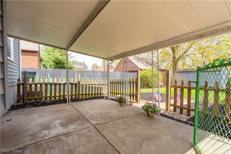350 Lindy Lane Avenue NW North Canton OH 44720