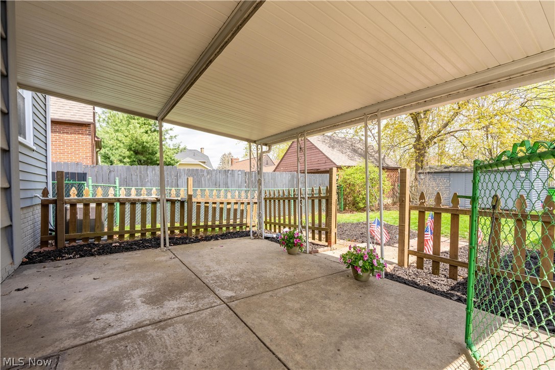 350 Lindy Lane Avenue NW North Canton OH 44720