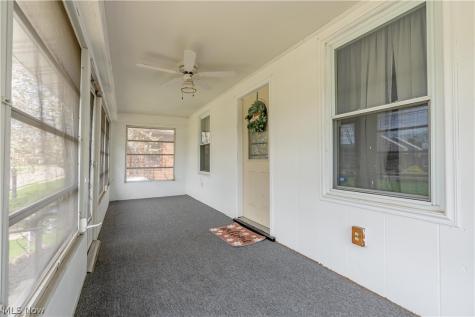 350 Lindy Lane Avenue NW North Canton OH 44720
