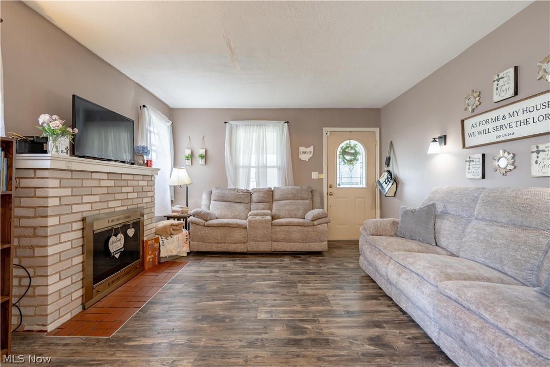 350 Lindy Lane Avenue NW North Canton OH 44720