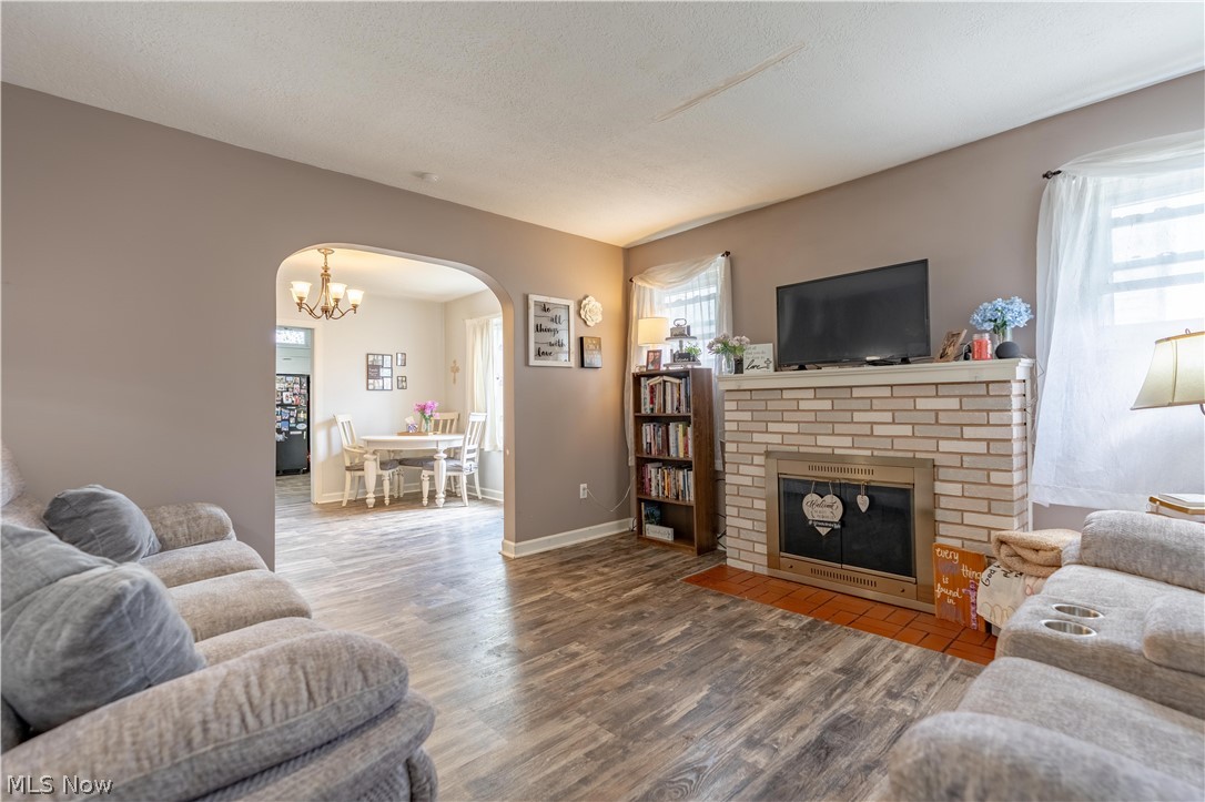 350 Lindy Lane Avenue NW North Canton OH 44720