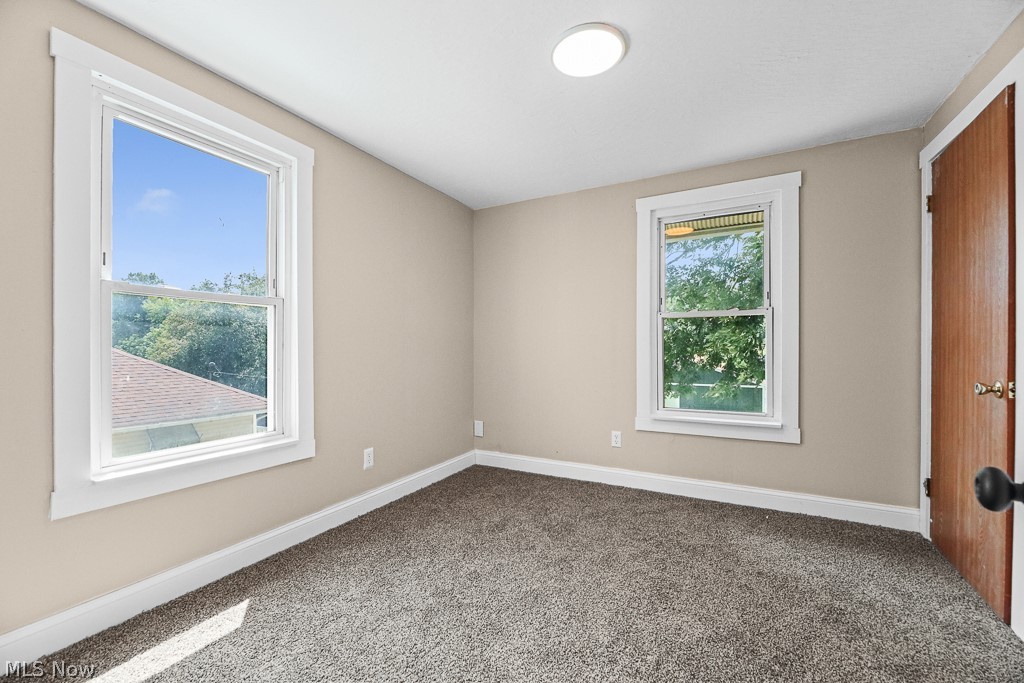 631 W Oregon Avenue Sebring OH 44672