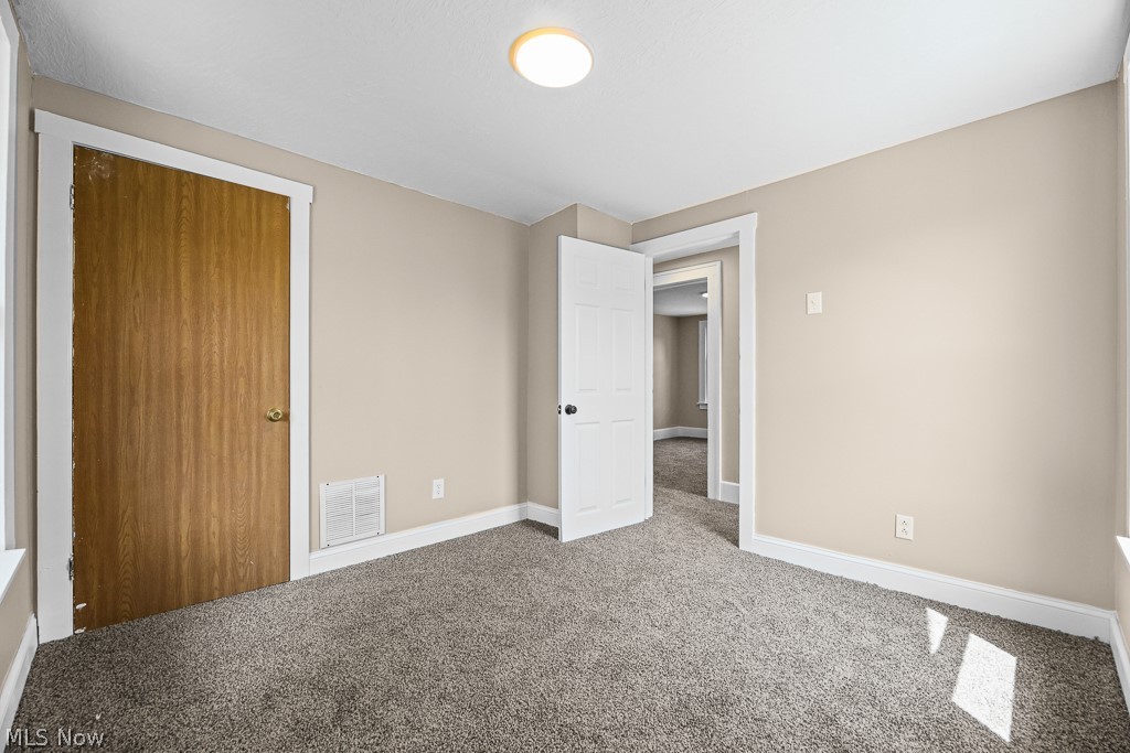 631 W Oregon Avenue Sebring OH 44672
