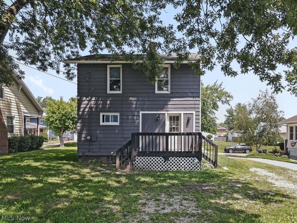 631 W Oregon Avenue Sebring OH 44672