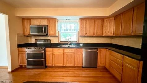 26888 Sweetbriar Drive North Olmsted OH 44070