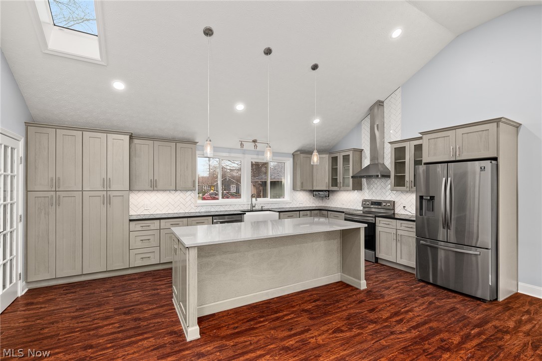 19595 Cross Trail N Strongsville OH 44136