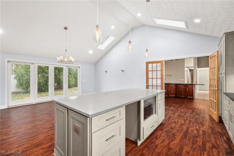 19595 Cross Trail N Strongsville OH 44136