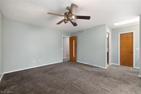 19595 Cross Trail N Strongsville OH 44136