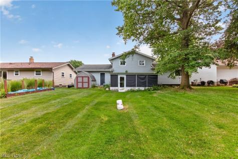 1124 Blueberry Hill Drive Brunswick OH 44212