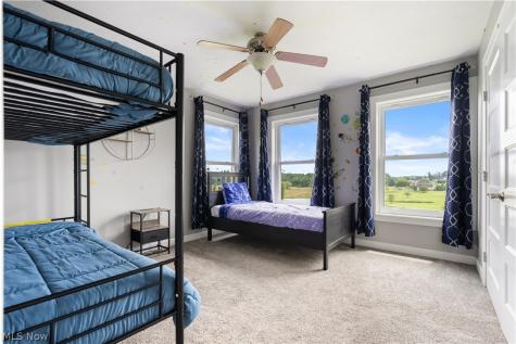3990 Smith Kramer Street NE Hartville OH 44632