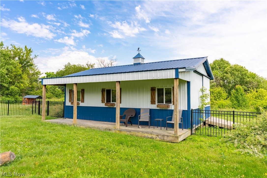 3990 Smith Kramer Street NE Hartville OH 44632