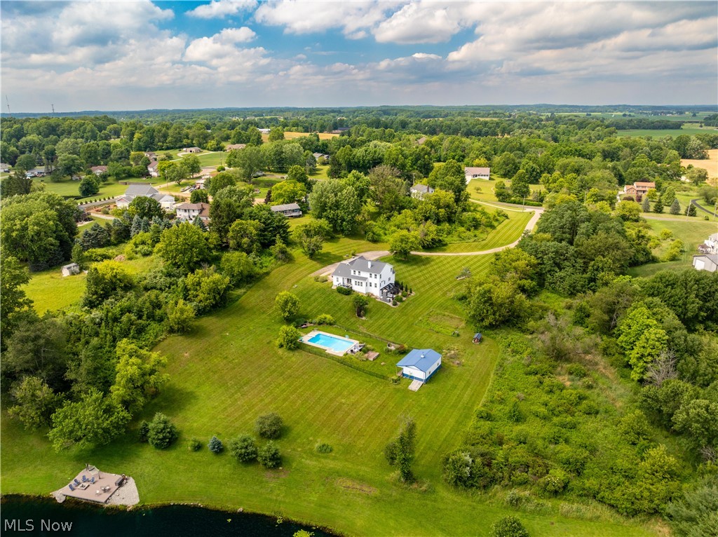 3990 Smith Kramer Street NE Hartville OH 44632