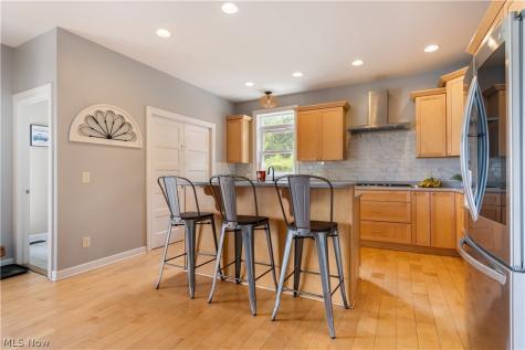 3990 Smith Kramer Street NE Hartville OH 44632