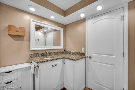 5769 Som Center Road Willoughby OH 44094