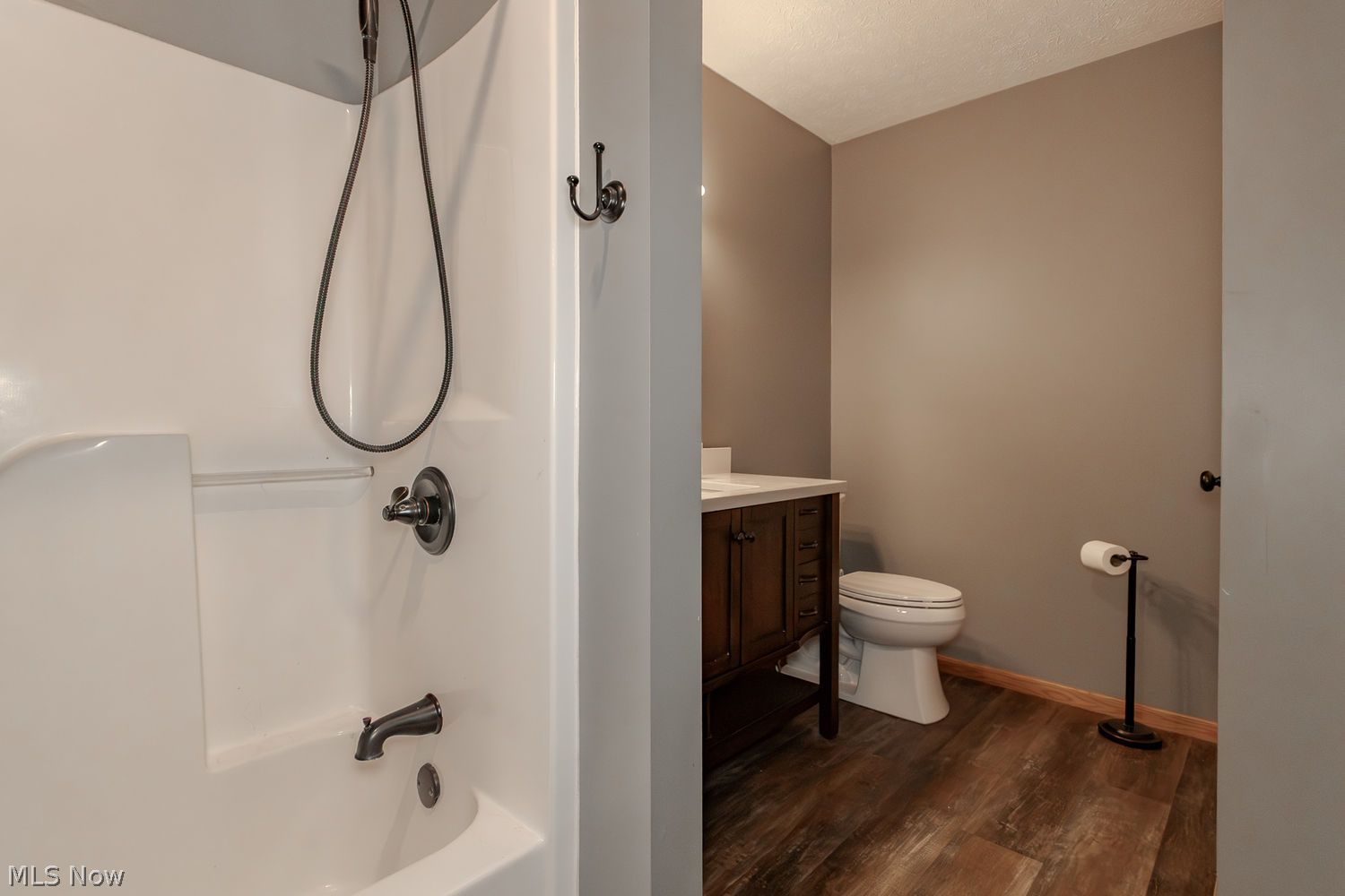 9249 Lake Shore Boulevard Mentor OH 44060