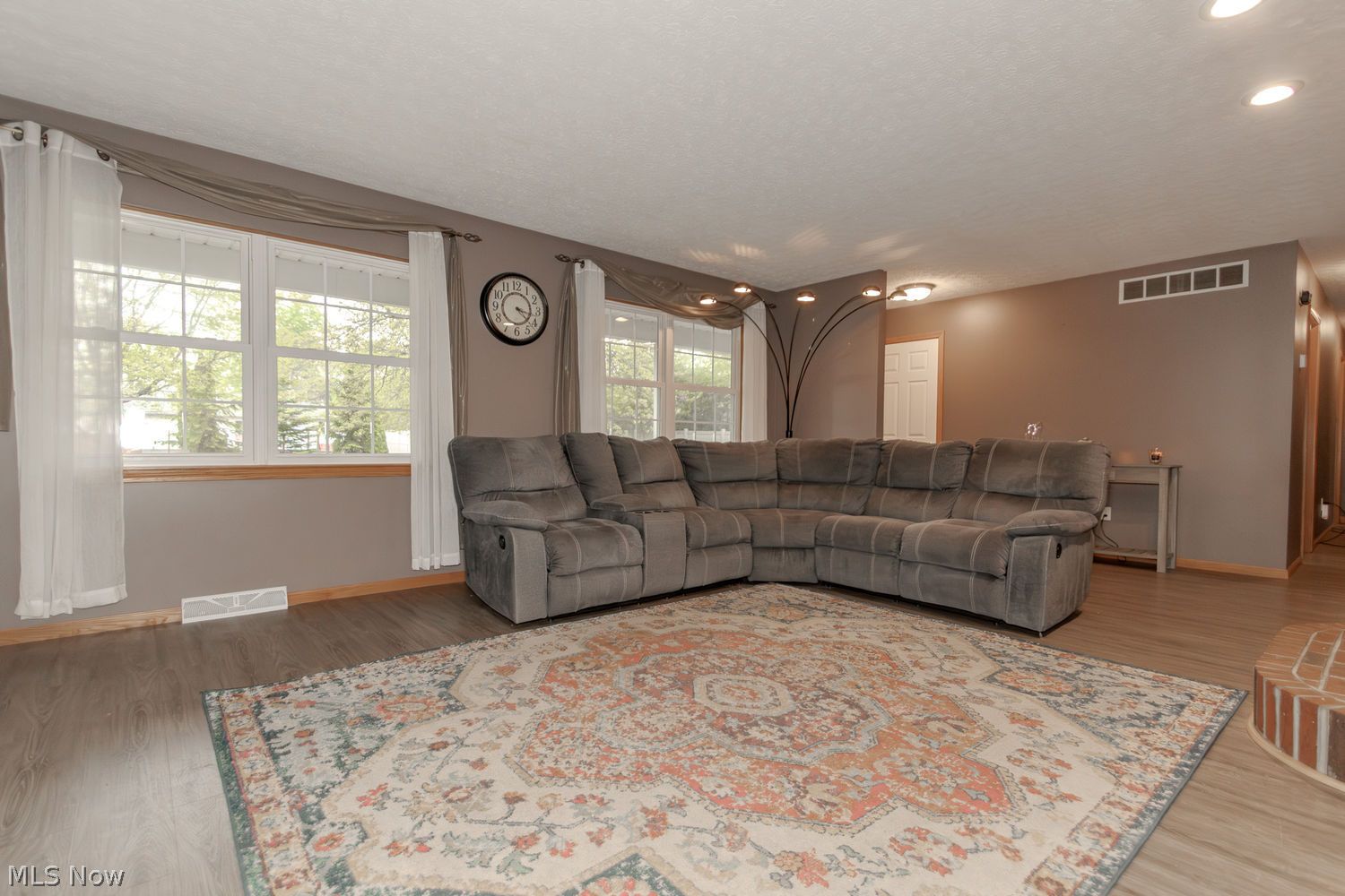 9249 Lake Shore Boulevard Mentor OH 44060