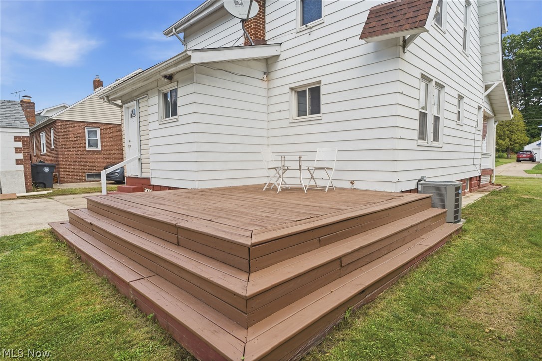 392 Oxford Avenue Akron OH 44310