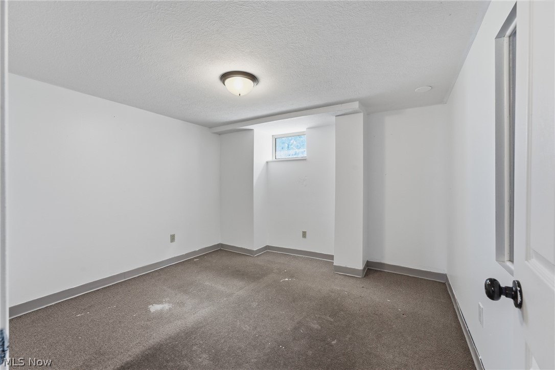392 Oxford Avenue Akron OH 44310