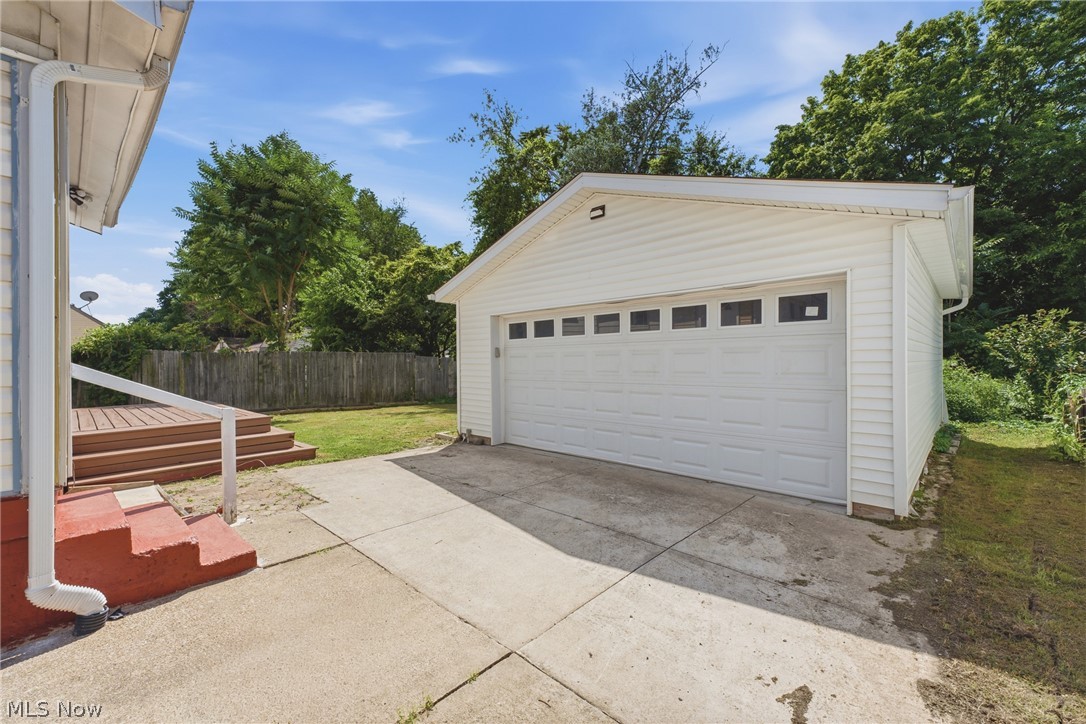 392 Oxford Avenue Akron OH 44310