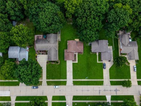 3931 Canterbury Drive Brunswick OH 44212
